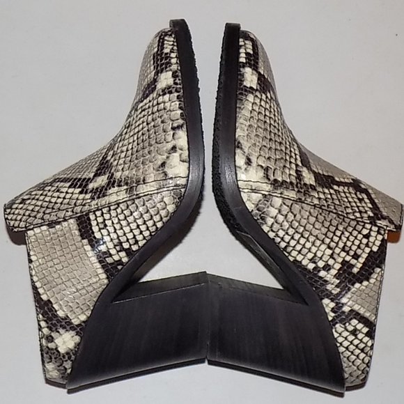 NEW Aquatalia Libby python snake embossed leather heeled mules US 6.5 Italy - Picture 2 of 9